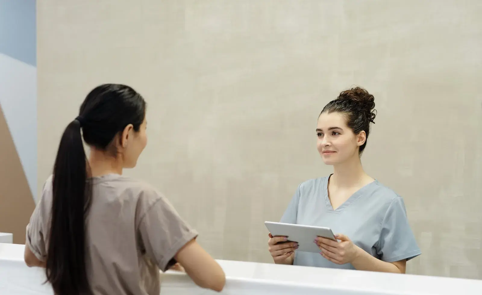 Interface de planification intelligente réservant un rendez-vous